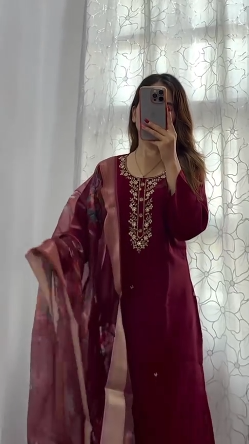 NEW TRENDING COLLECTIONS
